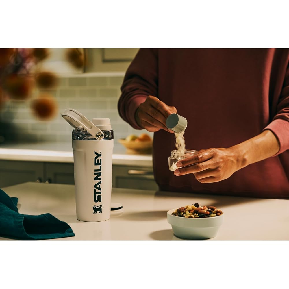 Stanley Activate Shaker Bottle 20 oz - Chalk - image 2