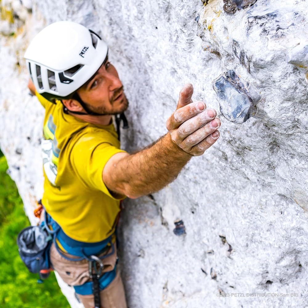 PETZL Power Crunch Rock Climbing Chalk - 200g - image 3